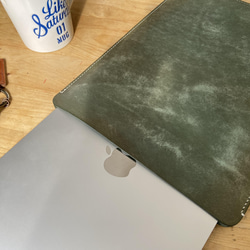 MacBook Pro13、14、16インチ用ケース　ヌメ革dark brown＆darkgreen&ブルー 7枚目の画像