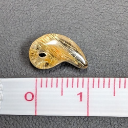 【ルチルの集合体が美しい】一点物 ゴールドルチル 勾玉 Ｍｒ５９ 金針水晶 力が宿る お守り効果 天然石 お中元 ギフト 16枚目の画像