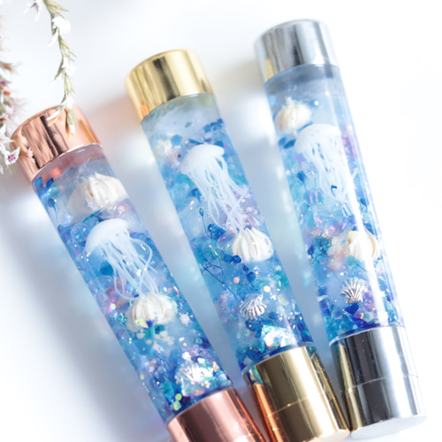 ♡オーダーページ♡固まるハーバリウム印鑑 固まるハーバリウム印鑑（シャチハタ・シルバー&リトルローズ）無料