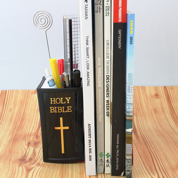 歐士OSHI 聖經書本造型筆筒 (附留言夾、便條紙) 第4張的照片