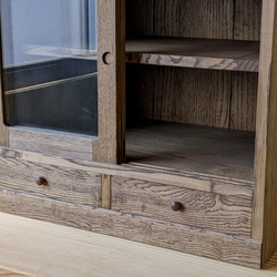 板組みの小さな戸棚 引き出し付き 濃いカーキ色 3枚目の画像