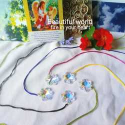 ロングペンダント SWAROVSKI CRYSTALWonderful Life natural刺繍糸 11枚目の画像