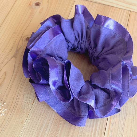 紫チェックのリボンシュシュ  ゴム入れ替え可能 紫チェックのリボンシュシュ ゴム入れ替え可能