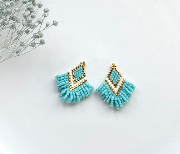 デリカビーズピアスかわいいモンスターモジャ子フリンジ#a デリカビーズピアスかわいいモンスターモジャ子フリンジ#a 再再再販