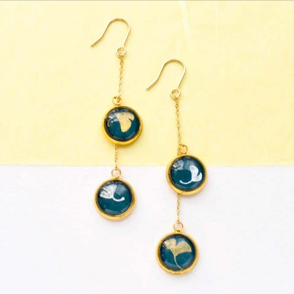 手染め ピアス ビーズ グリーン 緑 大ぶり ゆらゆら グラデーション