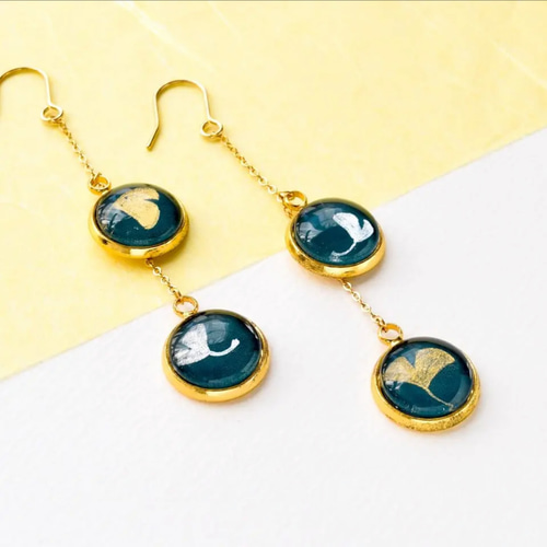 秋冬カラー♡クリスタルゆらゆら紫陽花ピアス2