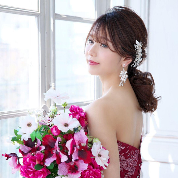 イネスイヤリング/ピアスTE-09|小枝 リーフ 花 フラワー 結婚式 ウエディング 大ぶり パーティー 披露宴 花嫁 5枚目の画像