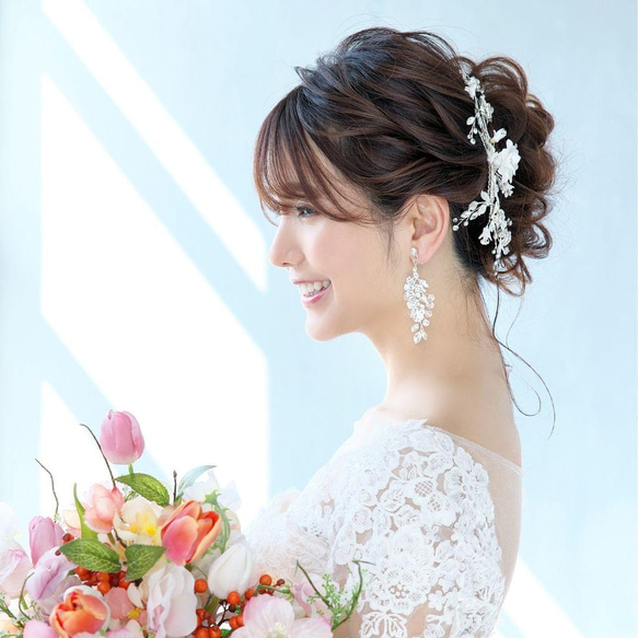 イネスイヤリング/ピアスTE-09|小枝 リーフ 花 フラワー 結婚式 ウエディング 大ぶり パーティー 披露宴 花嫁 2枚目の画像