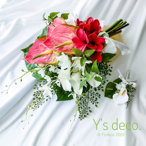 生花に見える】赤 ウェディングブーケ プルメリア アンスリウム 南国