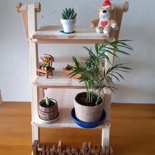 飾り棚 受注生産です 折りたたみ出来る小物3段シェルフ 肉球付 観葉
