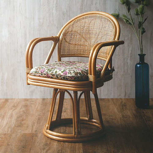 超美品　ラタン　籐　アームチェア　ミドルチェア　ローチェア　肘付椅子　艶感 2脚 超美品 ラタン 籐 アームチェア ミドルチェア ローチェア 肘付椅子 艶