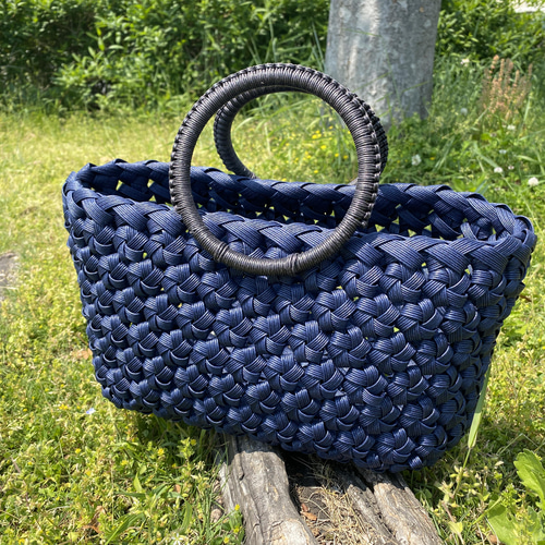SALE ¥5,000 → ¥4,000 クラフトテープで作った 花結び編みの SALE ¥5,000 → ¥4,000 クラフトテープで作った 花結び編みの
