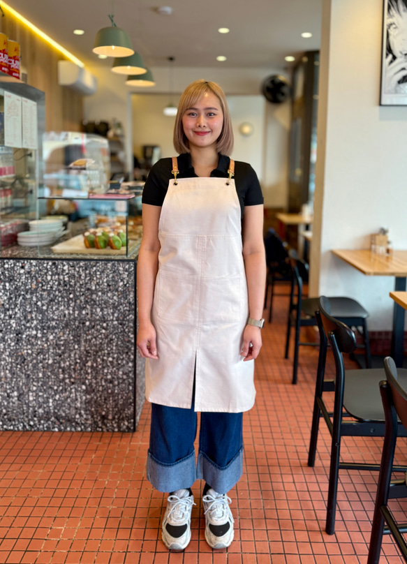 エプロン 本革ストラップ 背中クロス 男女兼用｜カフェ・美容師・バリスタに人気 4枚目の画像