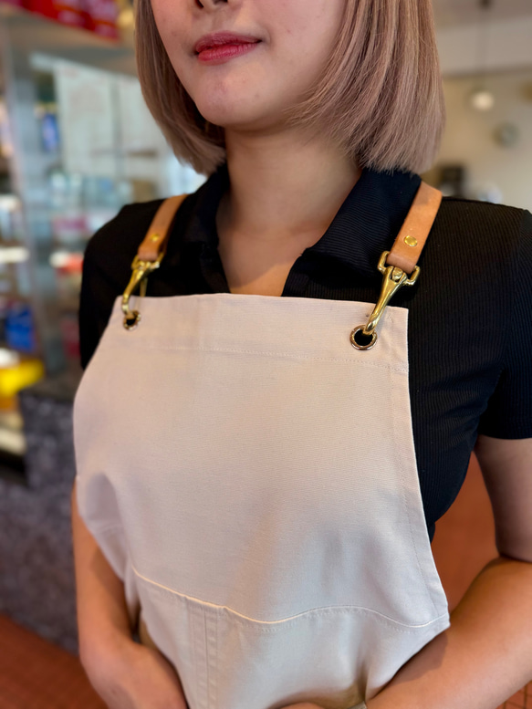 [本革レザー・首掛けストラップ エプロン] 美容師 Cafe Bar レストラン キャンプ&BBQにも 3枚目の画像