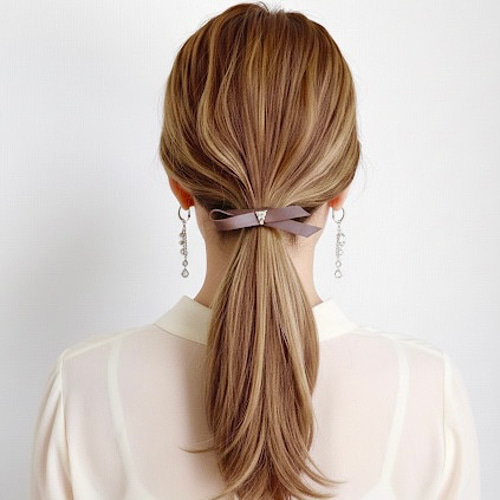 ♥️200 レザーリボン の ポニーフック / 本革 ヘアカフス ヘア