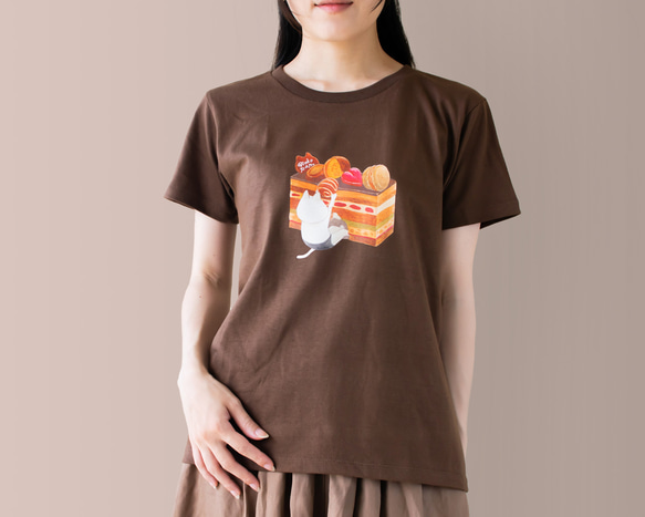 オペラケーキとネコぱんのTシャツ ブラウン レディースMサイズ【短期発送】 10枚目の画像