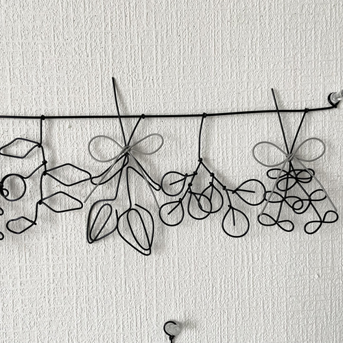 まっすぐガーランド大＊ワイヤークラフト ガーランド にこちゃん 通販