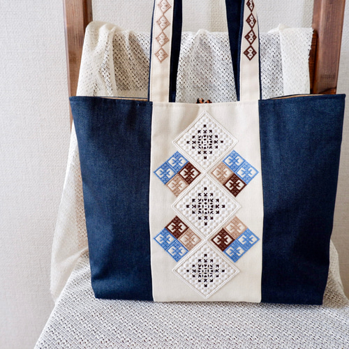 A4対応】和洋刺繍のトートバッグ（Lサイズ）＊肩掛けタイプ＊青