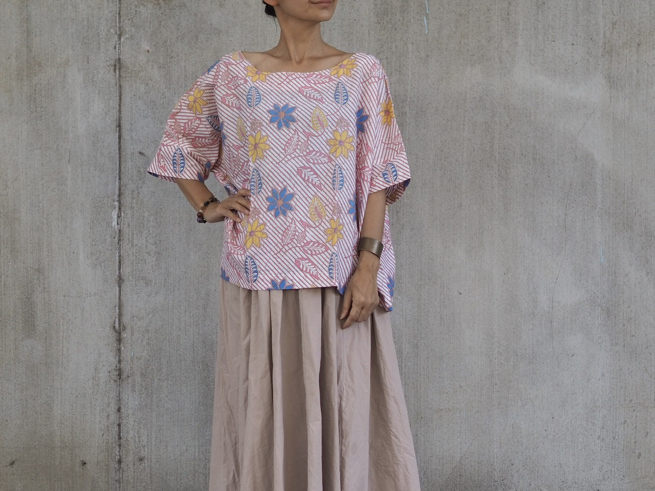 斜めストライプ花柄/《ピンク》シンプルトップス