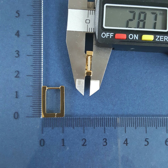 [1ペア] サージカル ステンレス デイリー ピアス ワンタッチ 長方形 スクエア 金属アレルギー対応 5枚目の画像