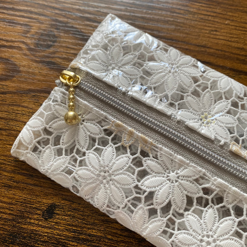 ファスナー付きポケットティッシュケース【花柄レース＊ブラウン】PVC  