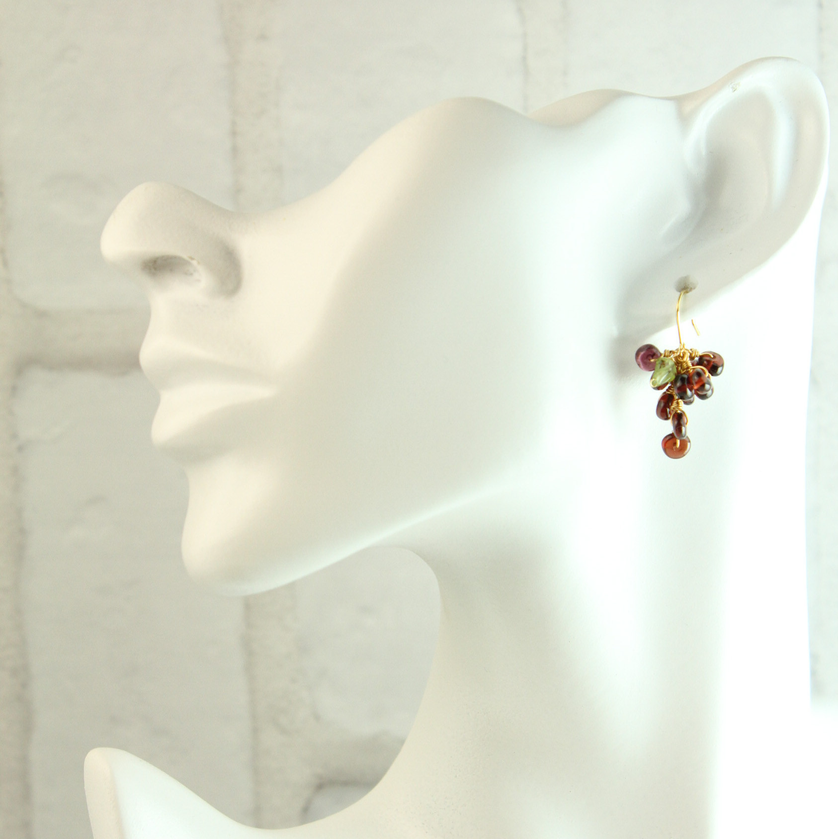 【ロードライトガーネット】ジューシー ぶどうピアス