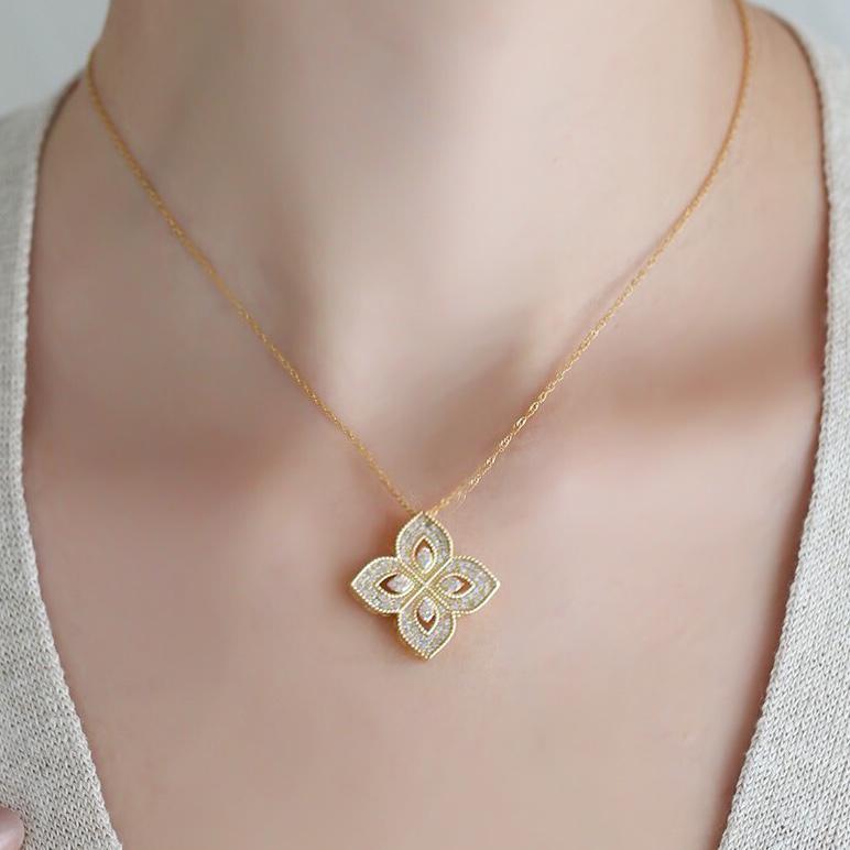 SUS316L＊キュービックジルコニア クローバーチャーム <スウィート・トレーフル> ネックレス