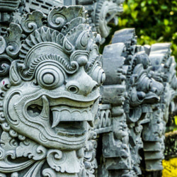 •✼送料無料✼•アメジストのダイス・迷った時の道しるべ ༺バリ島の僧侶の祈祷＆浄化 •☆• 魅力を引き出す恋愛成就の石༻ 17枚目の画像