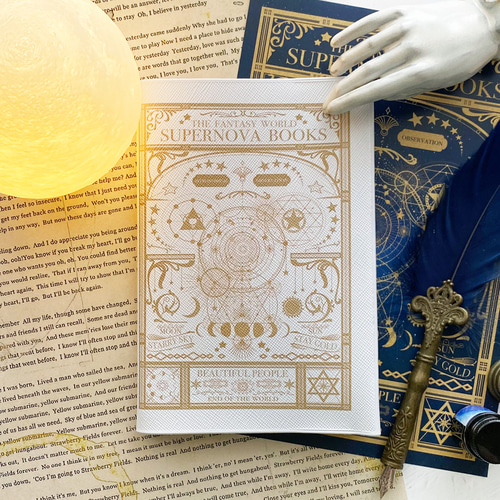 空想天体古書Ⅰ・月の満ち欠け（ホワイト） ブックカバー・手帳