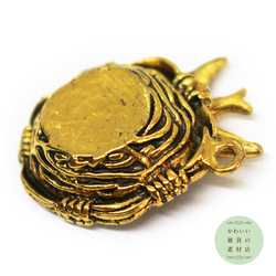 【再販】模造パールを卵に模した鳥の巣の立体チャーム（ツバメ/アンティークゴールド/金古美）2個セット #C-0094 3枚目の画像