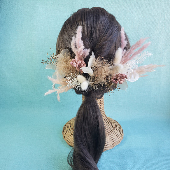スモークツリー　パンパスグラス　くすみ系ピンクベージュ　髪飾り　結婚式　ウェディング 3枚目の画像