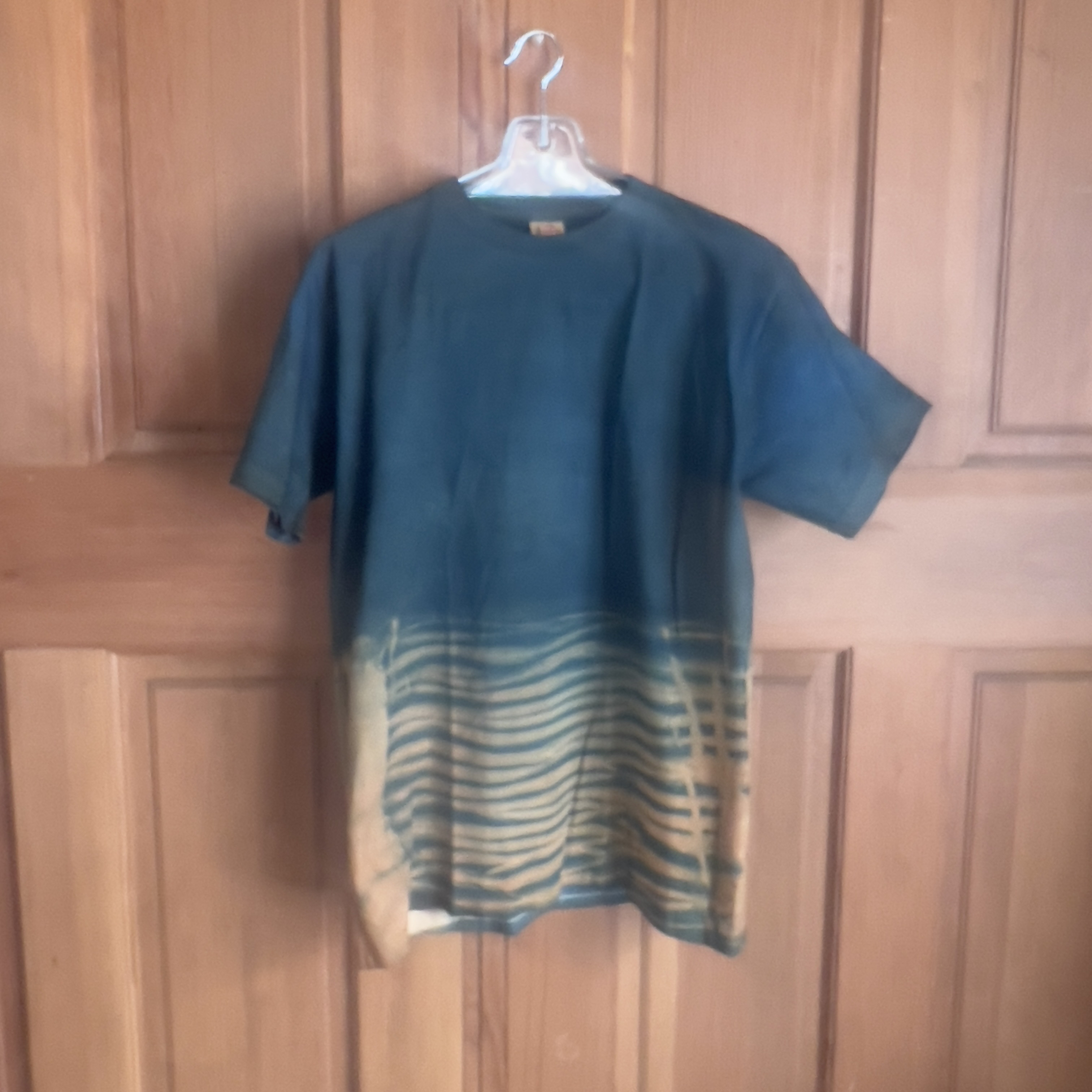 藍と柿渋Ｔシャツ　Mサイズ