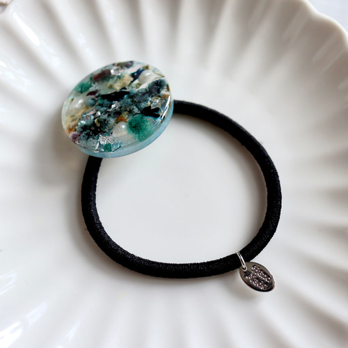 淡水パールとドライフラワーを封入したレジンヘアゴム（ブルー  