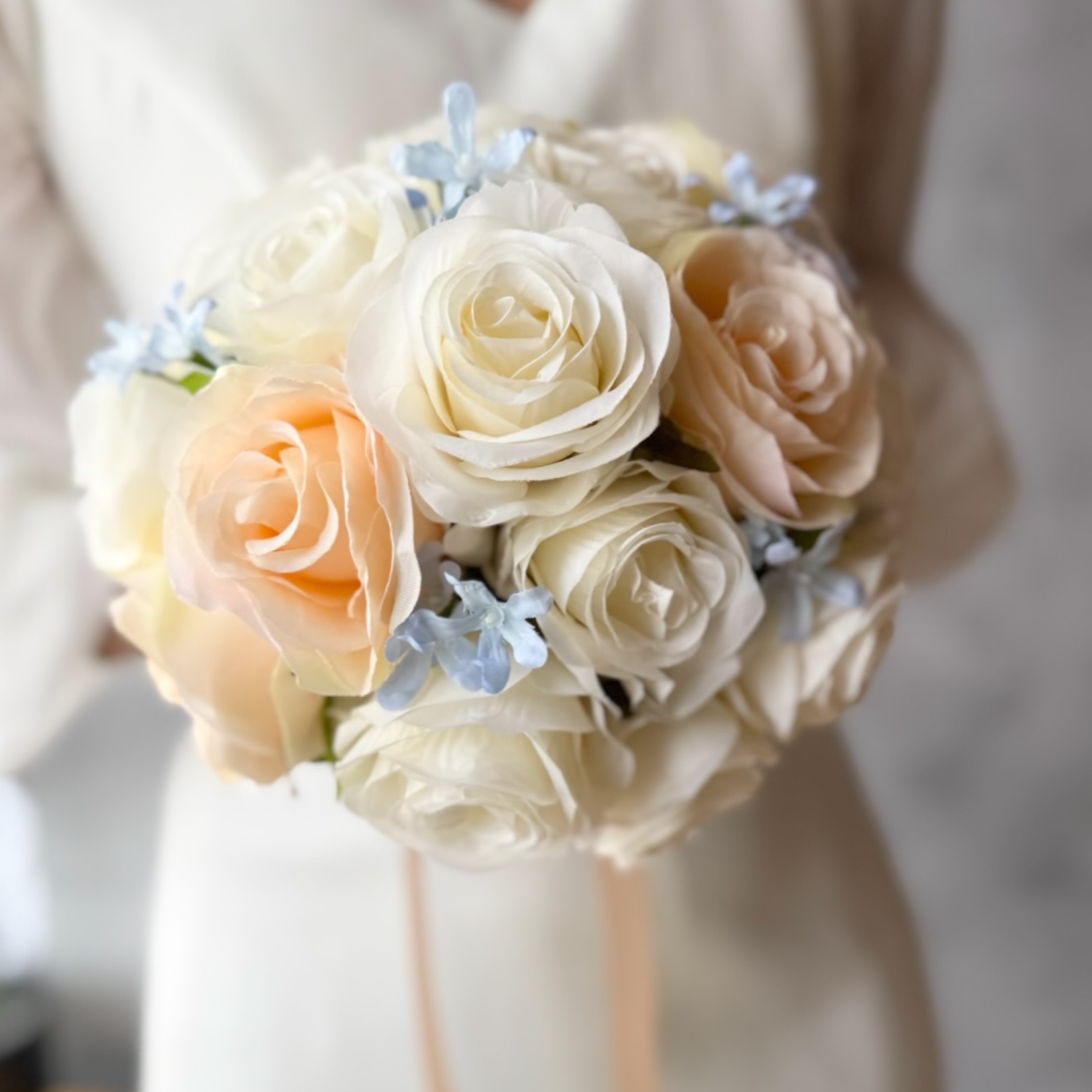 【送料無料】アイボリー×サーモンピンク×水色ラウンドブーケ☆ブートニア