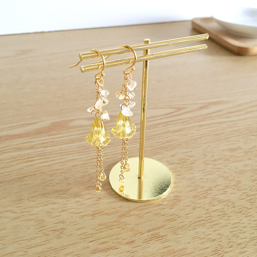 エンジェルストランペットのピアス｜金具変更：樹脂ピアス