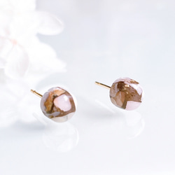 オパール ピアス（スタッド・一粒） の人気通販｜Creema(クリーマ