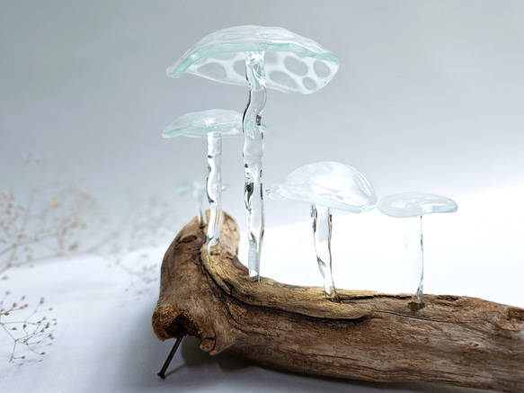 ガラスのキノコ 置物 オブジェ 白マダラ5本 立体・オブジェ スタジオ