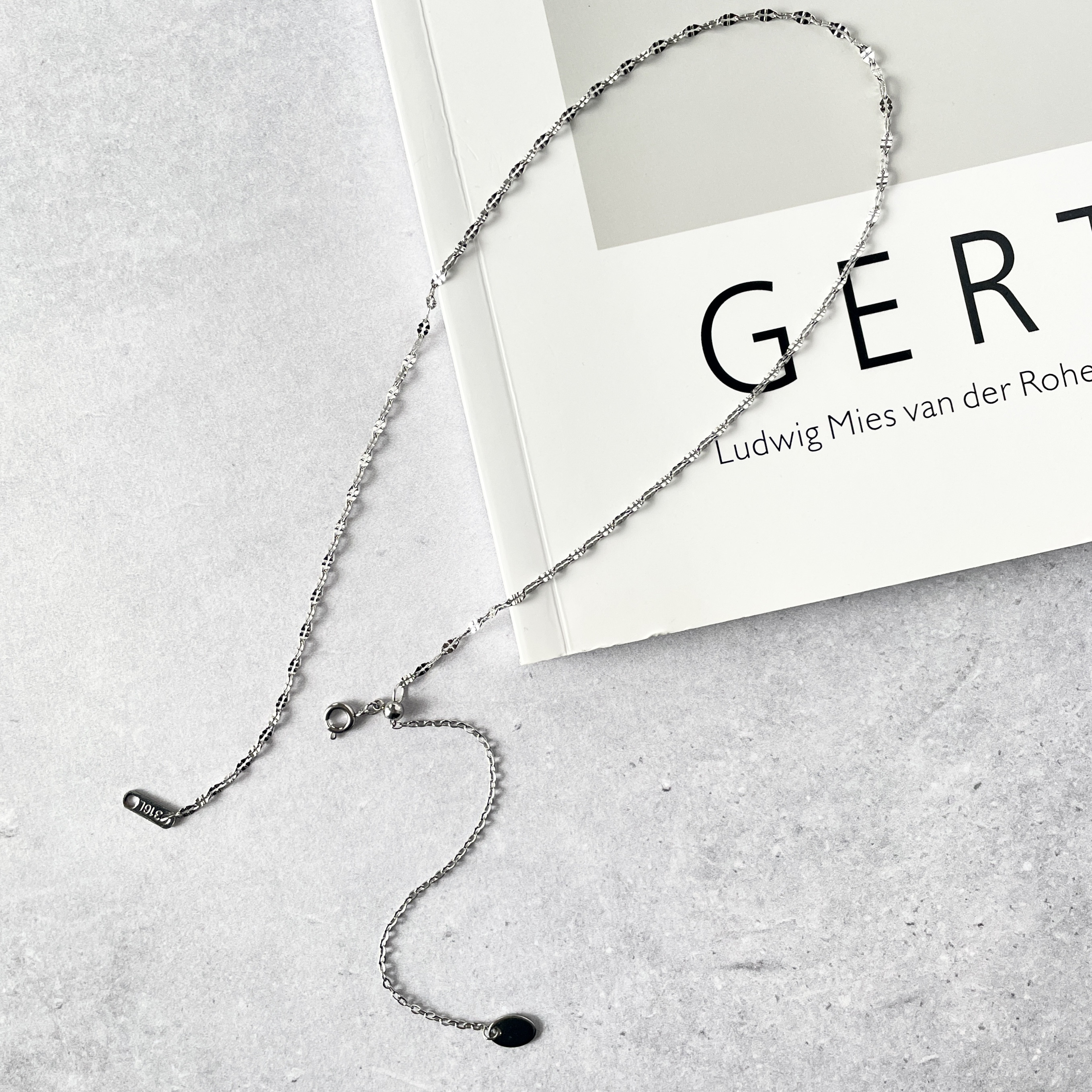 【つけっぱなしOK！】サージカルステンレス | バックワードネックレス | シルバー | 金属アレルギー対応