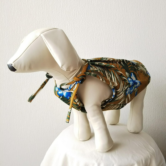 綿メロンクロスプリント生地を使った小型犬キャミソールワンピース犬服とお揃いの大人服ＬＬサイズサルエルタイプサロペットパン 5枚目の画像