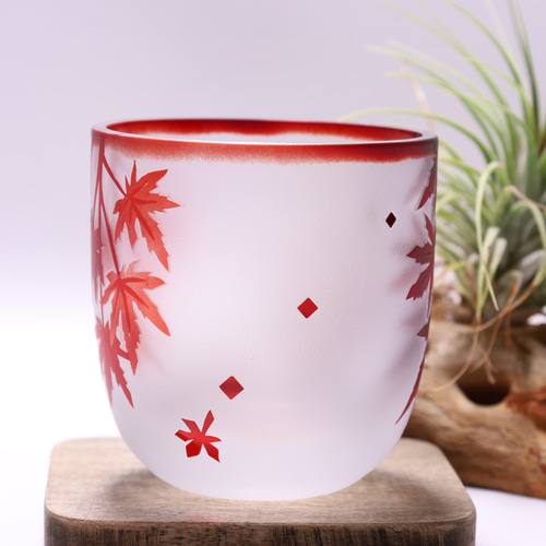 もみじのぐい呑みグラス－赤紅葉 おちょこ・ぐい呑み・徳利 enSo-glass