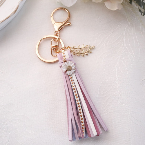 フラワー&リーフ タッセルチャーム✩バッグチャーム バッグチャーム