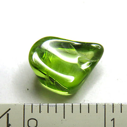 現品限り ペリドット 原石 2.7ct ルース ブラジル産 宝石質 天然石 ８月 誕生石 trr80 3枚目の画像