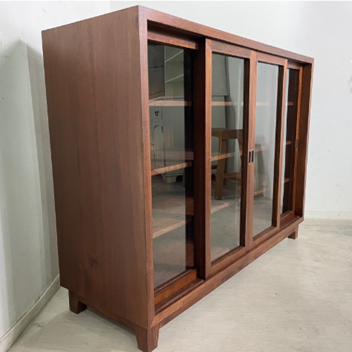 最安値】ミンディ無垢 ガラス引き戸 棚4段 収納 キャビネット 飾り棚