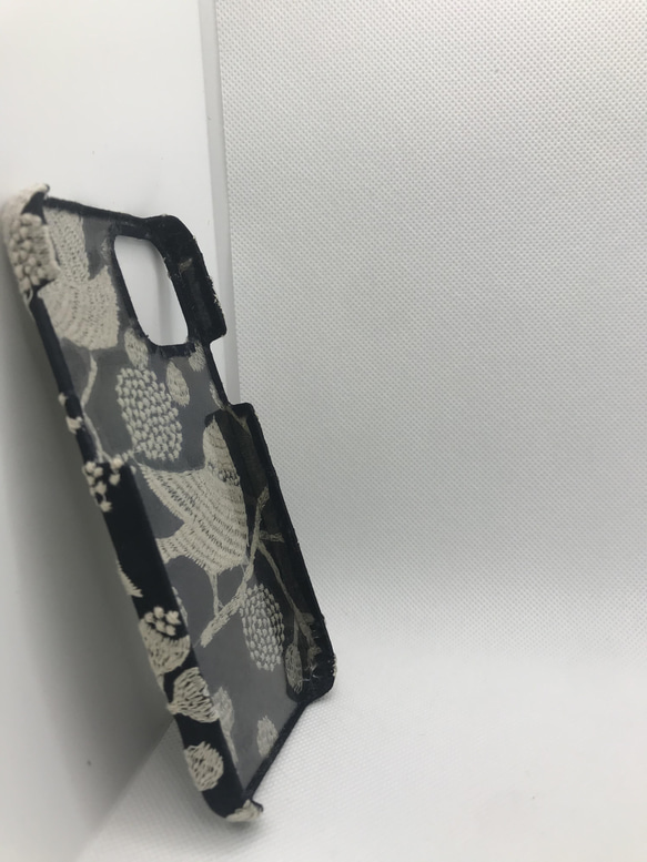 iPhone cover 4枚目の画像