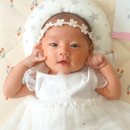 大人気♡ フラワーベビーカチューシャ ꕤ 新生児 赤ちゃん ベビーヘア