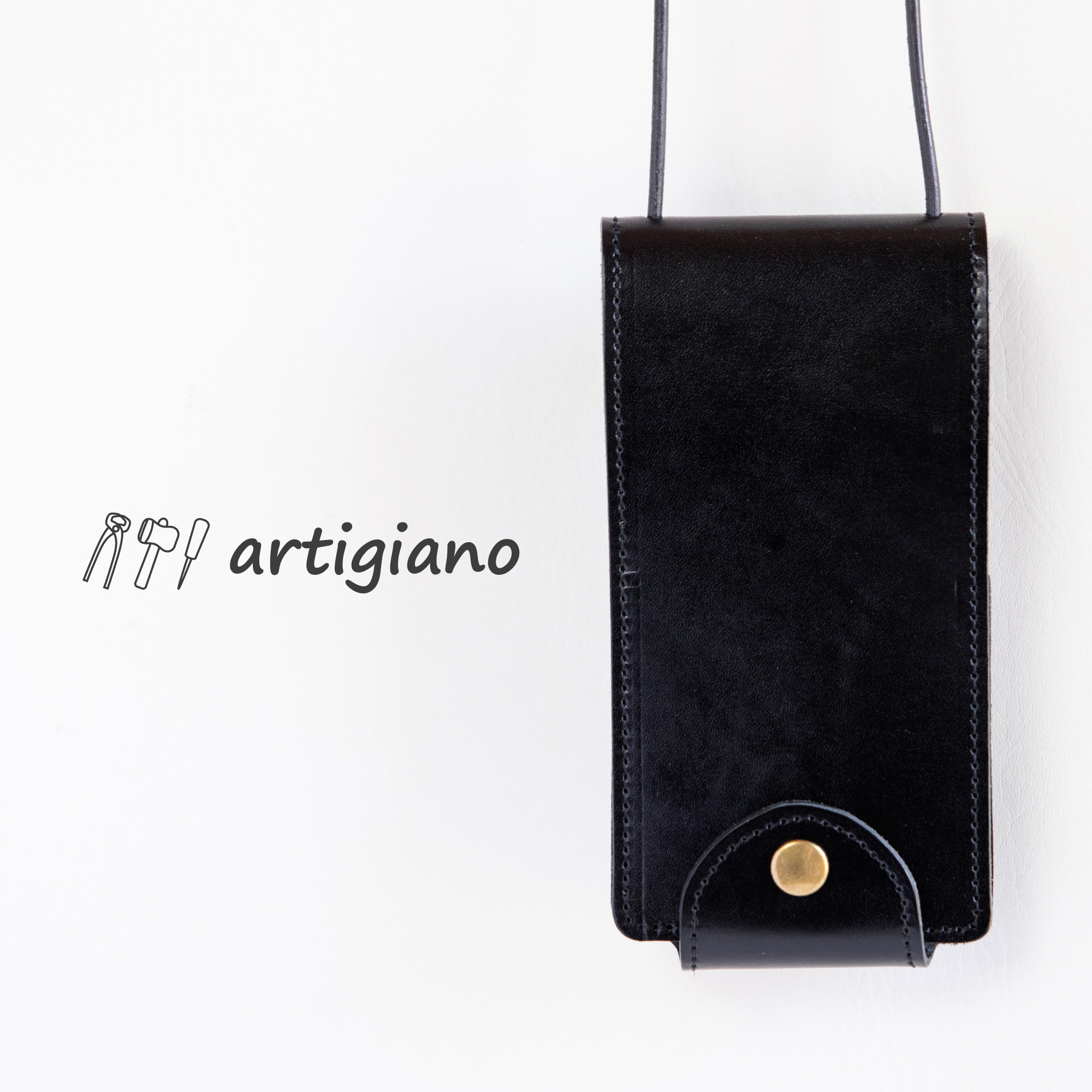 【名入れ対応可能】本革スマホショルダー　ブラック　スマホケース　iPhone16　ヌメ革　apo-22hh