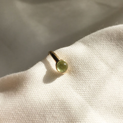 單顆寶石品質橄欖石耳骨夾 第2張的照片
