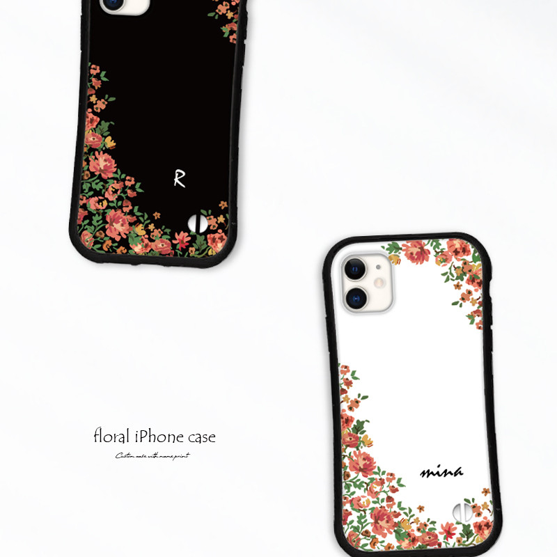 花 イニシャル バタフライ✨名入れ♡キラキラ✨レインボー フチiPhoneケース
