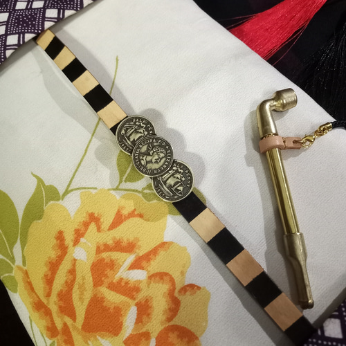 真鍮ブラス製 大正ロマン英ペニーコイン帯留 着物浴衣の帯締  