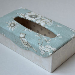 再販【カルトナージュ】イギリスの小鳥のファブリックで作るティッシュボックス　サックスブルー 1枚目の画像
